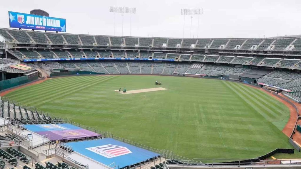 Oakland Coliseum 