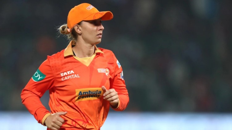 Ashleigh Gardner: INR 3.5 Crores Ashleigh Gardner: INR 3.5 Crores