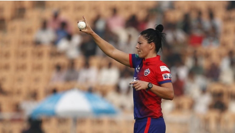 Marizanne Kapp (Delhi Capitals) - 5/15 Marizanne Kapp (Delhi Capitals) - 5/15