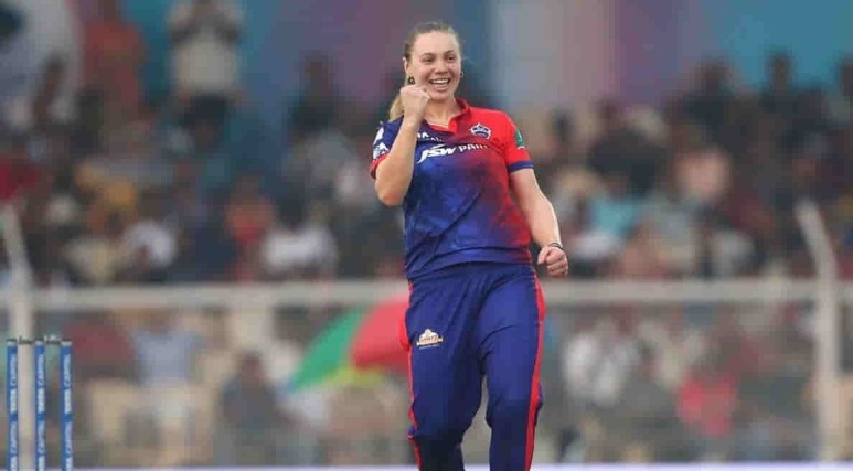 Tara Norris (Delhi Capitals) - 5/29 Tara Norris (Delhi Capitals) - 5/29